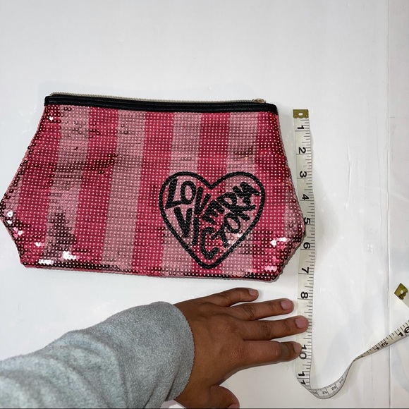 Victoria secret pink sequin wristlet for makeup or traveling - Picture 3 of 9